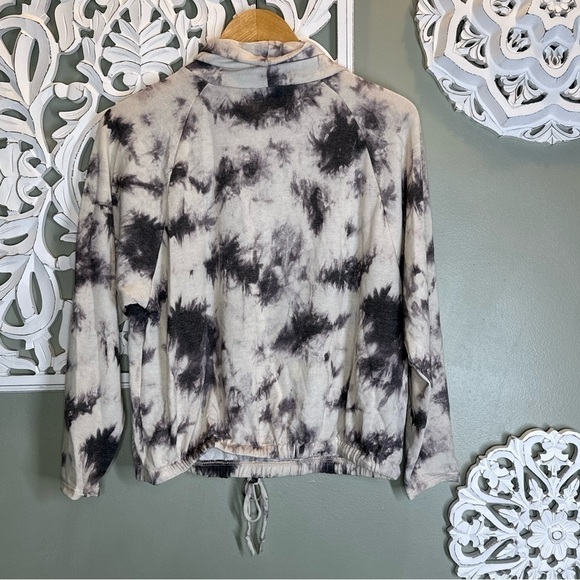 Lush NWOT Mock Neck Tie Dy Sweatshirt Purple/Black/Blue Drawstring Hem Small - Picture 3 of 5